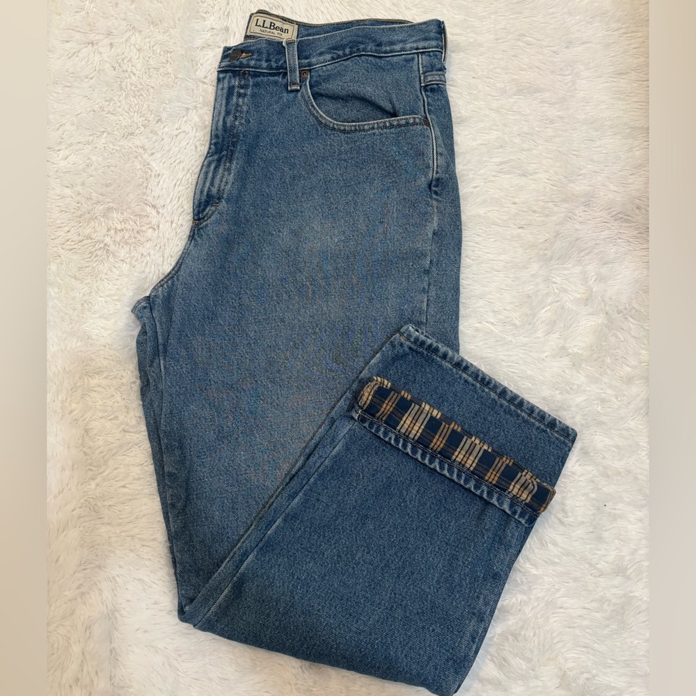 LL Bean Classic Fit Insulated Straight Leg Relaxed Jeans 
100% Cotton Size 36x29
